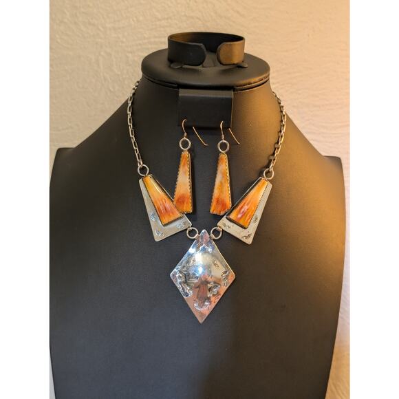 Navajo Native American Sterling B.J. Guerro Spiny Oyster Necklace & Earrings Set - Picture 10 of 11